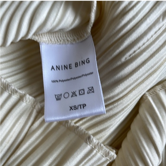 Anine Bing Crepe Mini, Size XS - Picture 3 of 5